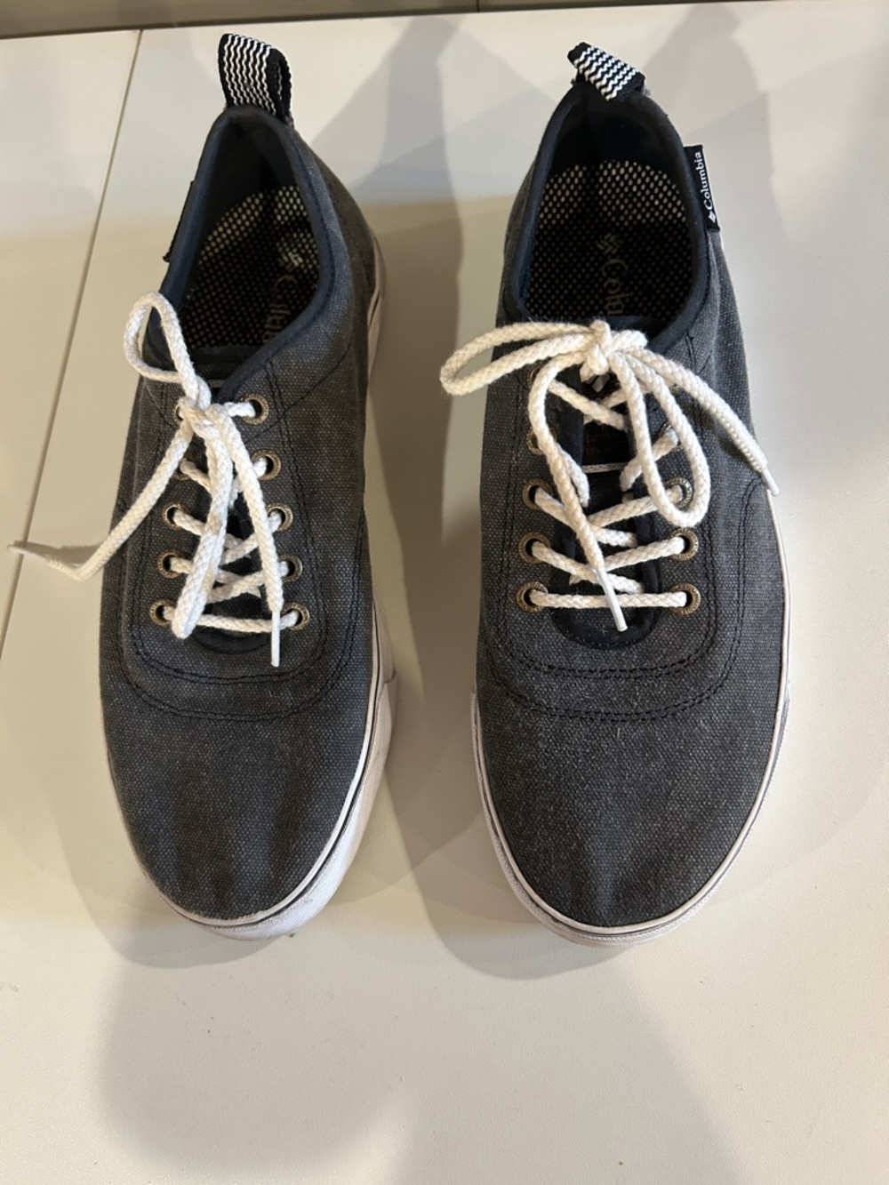 Columbia Men's Charcoal Gray Canvas Low-Top Sneakers with White Laces - Picture 7 of 9